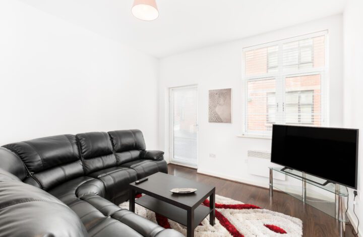 2 Bedroom Apartment – 164 Mint Drive, Birmingham