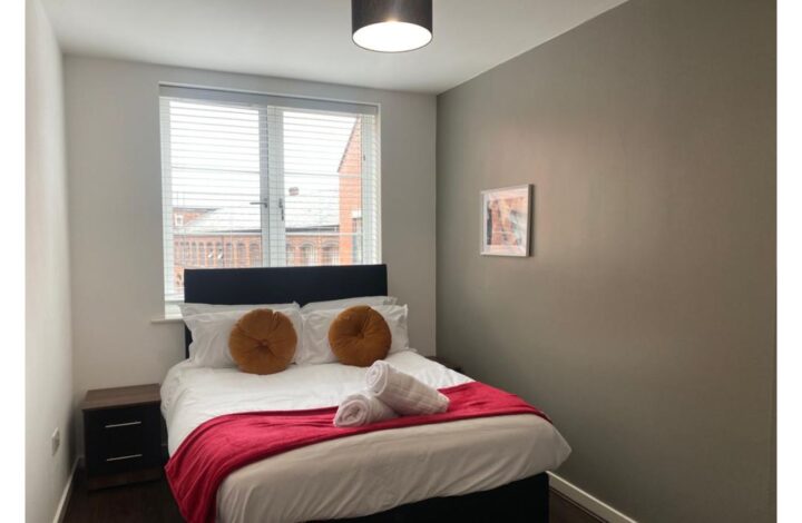2 Bedroom Apartment – 172 Mint Drive, Birmingham